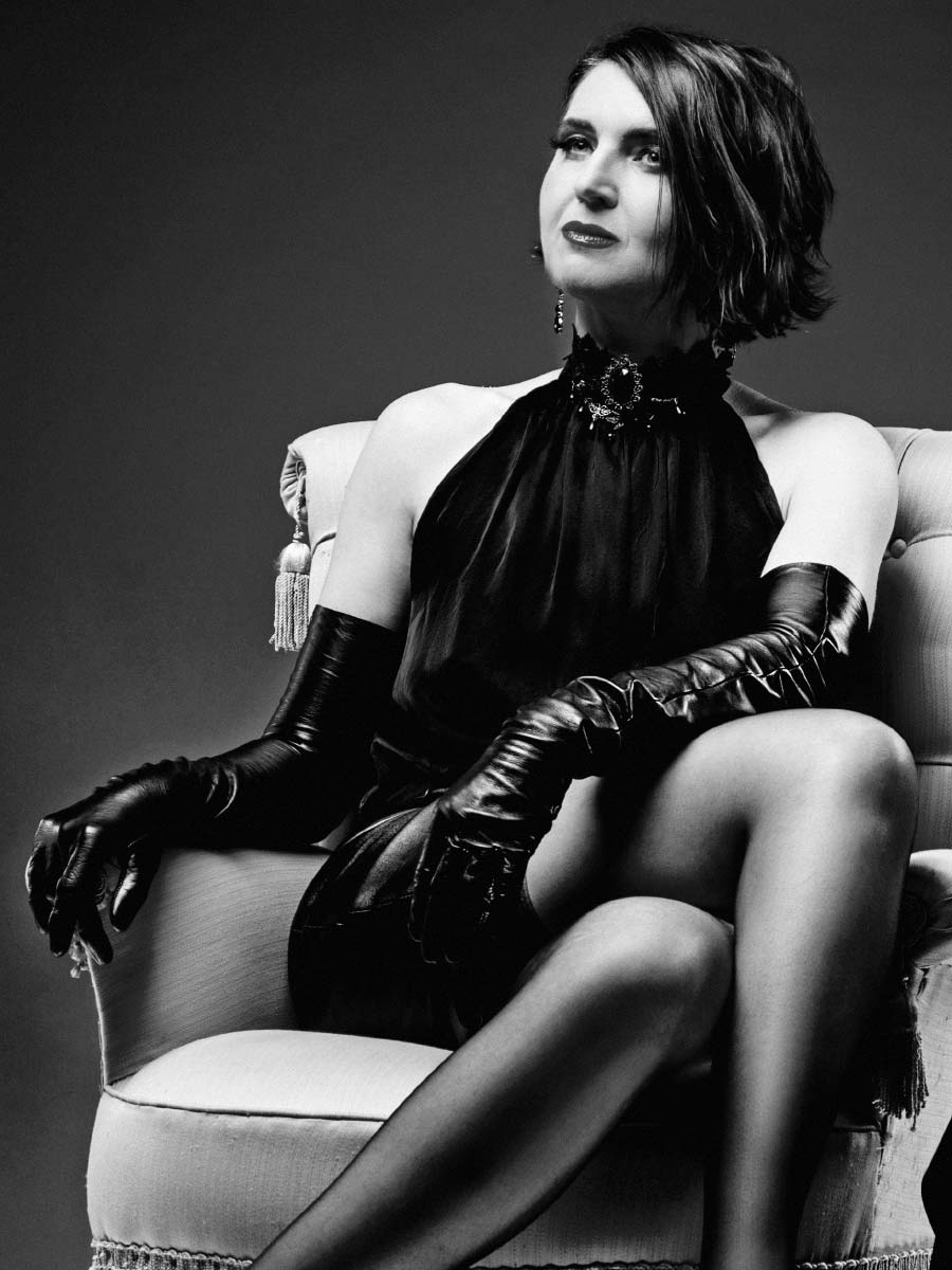 Mistress Elena Femdom Dominatrix